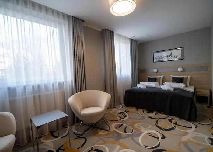 Отель Krowodrza Centrum Konferencyjno - Hotelowe