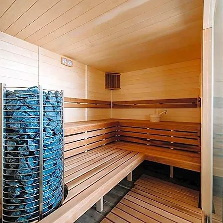 Hotel Krowodrza Centrum Konferencyjno - Hotelowe 4*